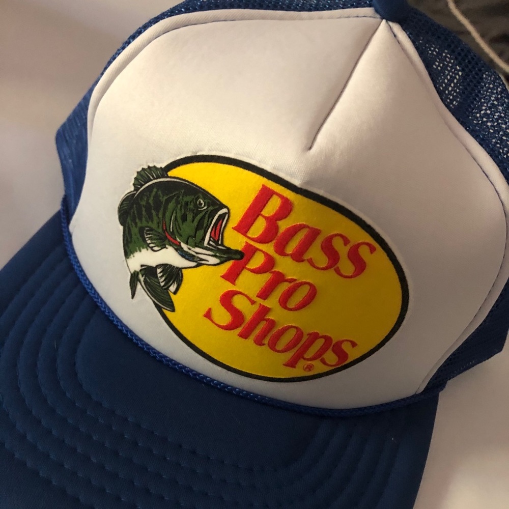 Bass Pro Shops SnapBack Hat *White&Blue*